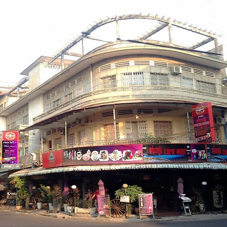 White River II Hostel Phnom Penh Eksteriør billede
