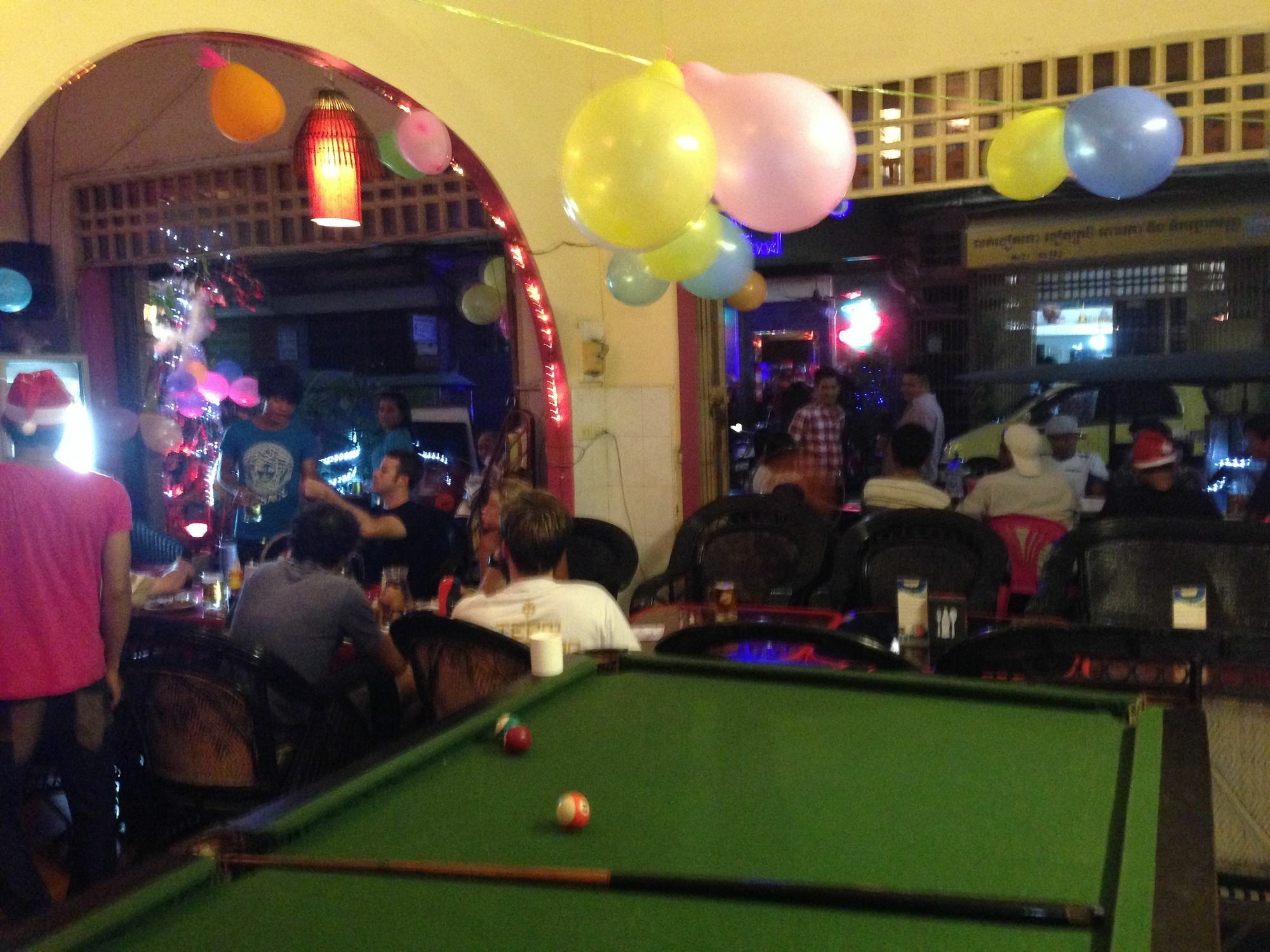 White River II Hostel Phnom Penh Eksteriør billede
